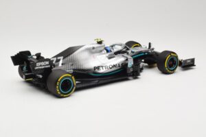 Mercedes AMG Petronas W10 #77 V. Bottas Winner USA GP 2019 Minichamps 1:18 110191877 Metall - pilt 2/6