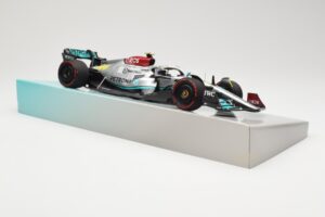 Mercedes AMG Petronas W13 E Performance #44 L. Hamilton 2022 Minichamps 1:18 113220044 Metall - pilt 4/6