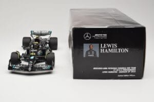 Mercedes AMG Petronas W14 E Performance #44 L. Hamilton Bahrain GP 2023 Minichamps 1:18 110230144 Metall - pilt 6/6
