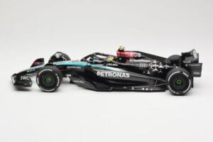 Mercedes AMG Petronas W15 E Performance #44 L. Hamilton 2024 Minichamps 1:18 110240144 Metall - pilt 5/6