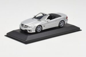 Mercedes AMG SL63 R230 Hõbe Minichamps 1:43 B66960018-R Metall - pilt 2/4