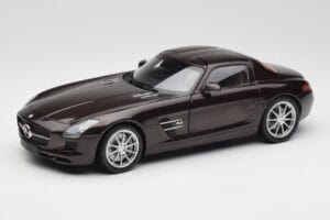 Mercedes AMG SLS C197 Brown Metallic Minichamps 1:18 100039028 Metall