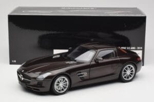 Mercedes AMG SLS C197 Brown Metallic Minichamps 1:18 100039028 Metall - pilt 8/8