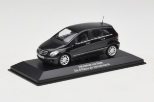 Mercedes B-Class W245 Autokool Must Minichamps 1:43 MB005 Metall - pilt 2/4