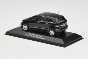 Mercedes B-Class W245 Autokool Must Minichamps 1:43 MB005 Metall - pilt 3/4