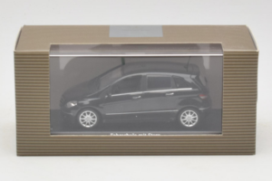 Mercedes B-Class W245 Autokool Must Minichamps 1:43 MB005 Metall - pilt 4/4