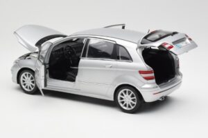 Mercedes B-Class W245 Hõbedane Kyosho 1:18 B66962326 Metall - pilt 5/8