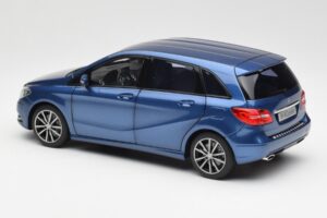 Mercedes B-Class W246 Lotus Sinine Metallik Norev 1:18 B66961410 Metall - pilt 7/8