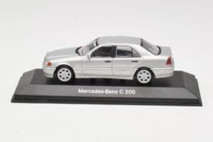 Mercedes C 200 W202 Iridium Silver Minichamps 1:43 B66040488 Metall