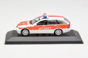 Mercedes C-Class S203 Notarzt Minichamps 1:43 430030190 Metall