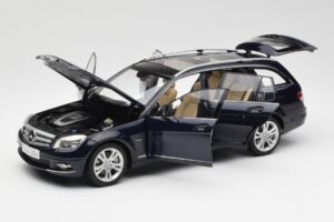 Mercedes C-Class S204 T-Modell Tanzanite Sinine AUTOart 1:18 B66962352 Metall - pilt 2/8