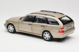 Mercedes C-Class T-Model W202 Smoke Silver Norev 1:18 183388 Metall - pilt 7/8