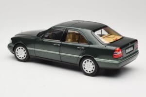 Mercedes C-Class W202 Malachite Green Norev 1:18 183372 Metall - pilt 6/8