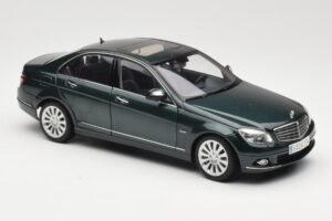 Mercedes C-Class W204 Avantgarde Tumheroheline AUTOart 1:18 B66962366 Metall - pilt 6/8