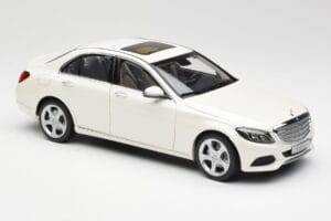 Mercedes C-Class W205 Diamond Valge Metallik Norev 1:18 B66960256 Metall - pilt 6/8