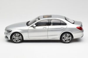 Mercedes C-Class W205 Iridium Hõbedane Metallik Norev 1:18 B66960253 Metall - pilt 4/8