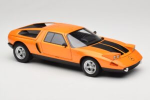 Mercedes C111 II White Autumn Metallic Norev 1:18 183050 Metall - pilt 6/10