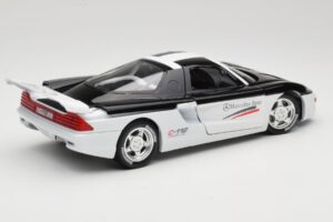 Mercedes C112 Sport Valge & Must Guiloy 1:18 68521 Metall - pilt 3/8