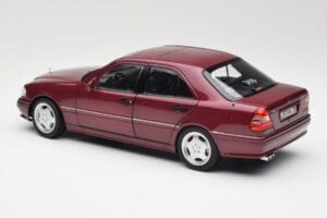 Mercedes AMG C36 W202 Almandine Punane Norev 1:18 B66040706 Metall - pilt 7/8