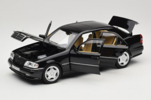 Mercedes C36 AMG W202 Obsidian Black Metallic Norev 1:18 183381 Metall - pilt 2/8
