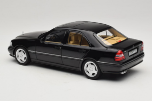 Mercedes C36 AMG W202 Obsidian Black Metallic Norev 1:18 183381 Metall - pilt 7/8