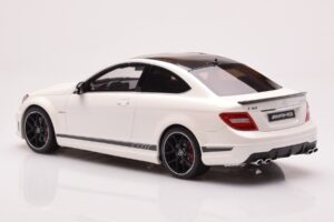 Mercedes AMG C63 W204 Edition 507 Valge GT Spirit 1:18 GT899 Vaik - pilt 5/6
