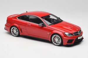 Mercedes AMG C63 W204 Punane 2nd Choice GT Spirit 1:18 GT065-D1 Vaik - pilt 4/6