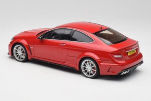 Mercedes AMG C63 W204 Punane 2nd Choice GT Spirit 1:18 GT065-D1 Vaik - pilt 5/6