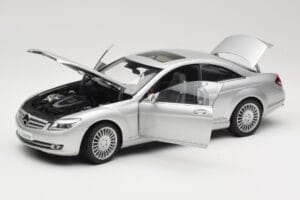 Mercedes CL-Class C216 Hõbedane AUTOart 1:18 76164 Metall - pilt 2/8