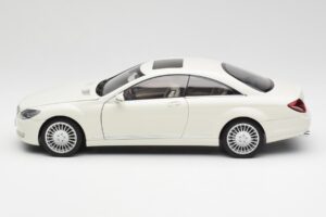 Mercedes CL500 C216 Calcit Valge AUTOart 1:18 B66962341 Metall - pilt 4/8