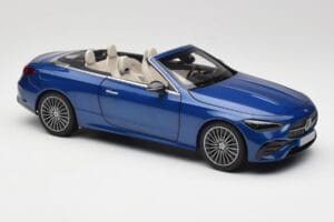 Mercedes CLE Kabriolett A236 Sinine Norev 1:18 B66960653 Metall - pilt 7/9
