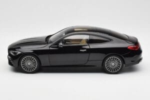 Mercedes CLE C236 Coupe Obsidian Must Metallik Norev 1:18 183937 Metall - pilt 4/8