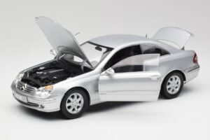 Mercedes CLK 500 C209 Hõbedane Kyosho 1:18 B66962144 Metall - pilt 2/8