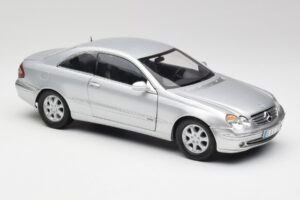 Mercedes CLK 500 C209 Hõbedane Kyosho 1:18 B66962144 Metall - pilt 6/8