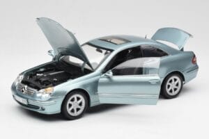 Mercedes CLK 500 W209 Helesinined Metallik Kyosho 1:18 B66962192 Metall - pilt 2/8