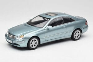 Mercedes CLK 500 W209 Helesinined Metallik Kyosho 1:18 B66962192 Metall