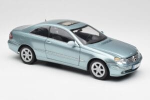 Mercedes CLK 500 W209 Helesinined Metallik Kyosho 1:18 B66962192 Metall - pilt 6/8