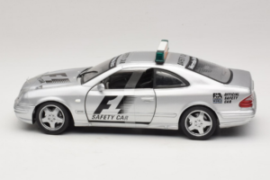 Mercedes AMG CLK 55 F1 Safety Car Maisto 1:18 B66005234 Metall - pilt 3/6