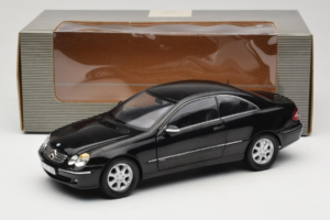 Mercedes CLK C209 Black Metallic Kyosho 1:18 B66962149 Metall - pilt 8/8