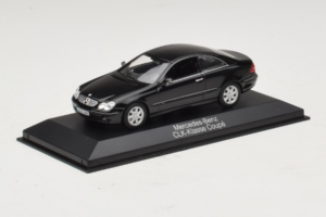 Mercedes CLK W208 Must Minichamps 1:43 B66961946 Metall - pilt 2/5