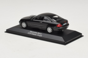 Mercedes CLK W208 Must Minichamps 1:43 B66961946 Metall - pilt 3/5