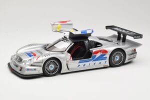 Mercedes CLK LM GT1 #1 AMG Mercedes K. Ludwig / R. Zonta FIA GT Championship 1998 Maisto 1:18 56053 Metall - pilt 2/8
