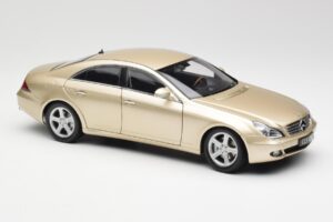 Mercedes CLS C219 Hele Beež Kuld Kyosho 1:18 08401LBE Metall - pilt 6/8