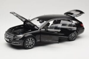 Mercedes CLS Shooting Brake X218 Obsidian Black Norev 1:18 B66960115 Metall - pilt 2/8