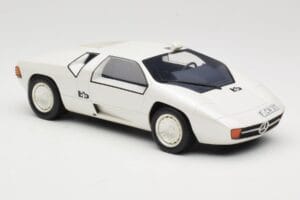 Mercedes CW311 White Metallic BoS Models 1:18 BOS198 Vaik - pilt 4/6