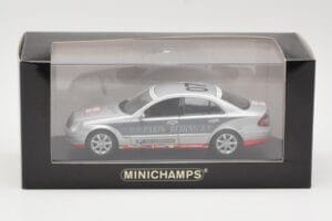 Mercedes E-Class W211 #7 Team AutoBild Paris-Beijing 2006 Replacement Box Minichamps 1:43 MB001 Metall - pilt 4/4