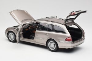 Mercedes E320 CDI W210 Universaal Cubanite Hõbe Kyosho 1:18 B66962188 Metall - pilt 5/8