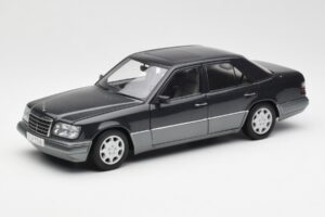 Mercedes E320 W124 Nautik Sinine Metallic Dealer Edition AUTOart 1:18 B66040508 Metall