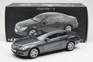 Mercedes E500 C207 Coupe Tenoric Hall Norev 1:18 183540 Metall - pilt 8/8