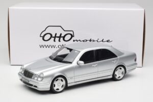 Mercedes E55 AMG W210 Brilliant Silver Otto 1:18 OT459 Vaik - pilt 6/6